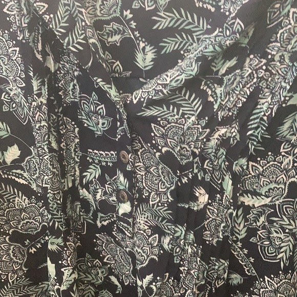 FINAL MARKDOWN WESTPORT tunic style top 2x - Picture 2 of 5